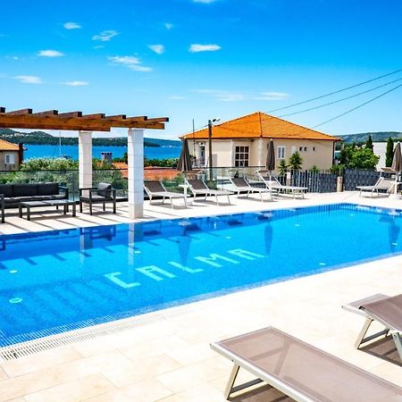 Calma Apartments โตรกีร์ ภายนอก รูปภาพ