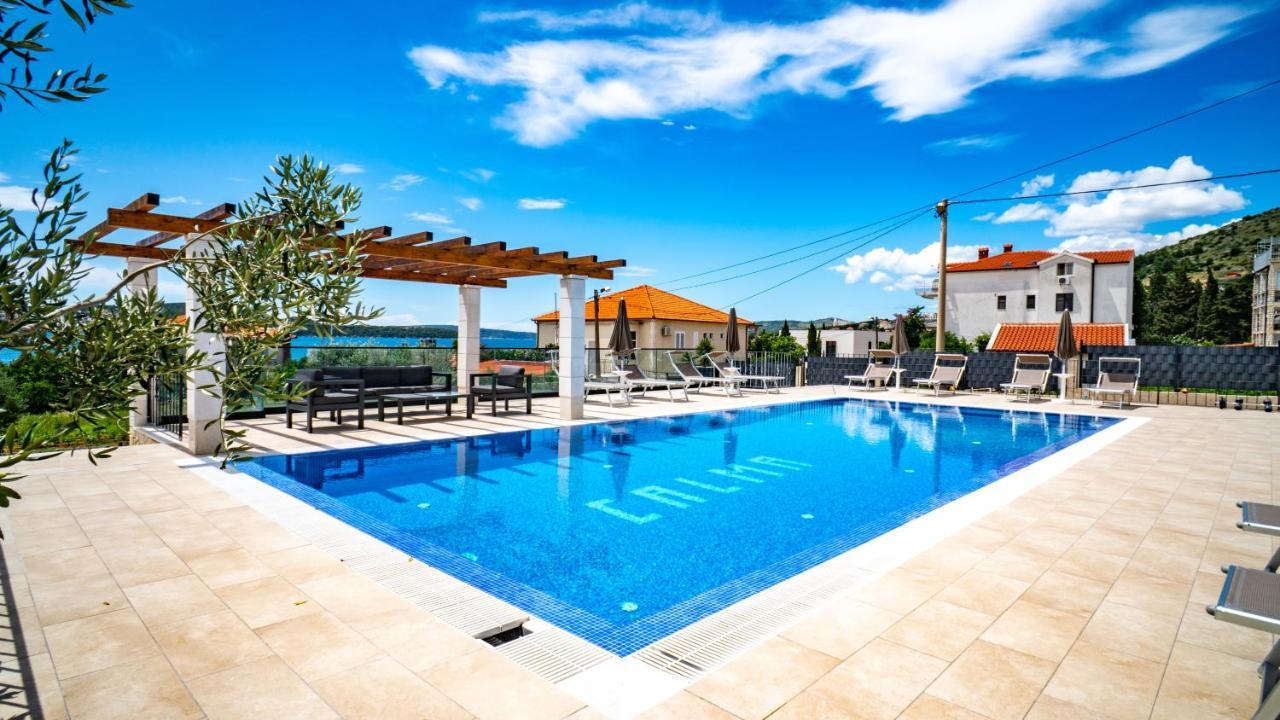Calma Apartments โตรกีร์ ภายนอก รูปภาพ
