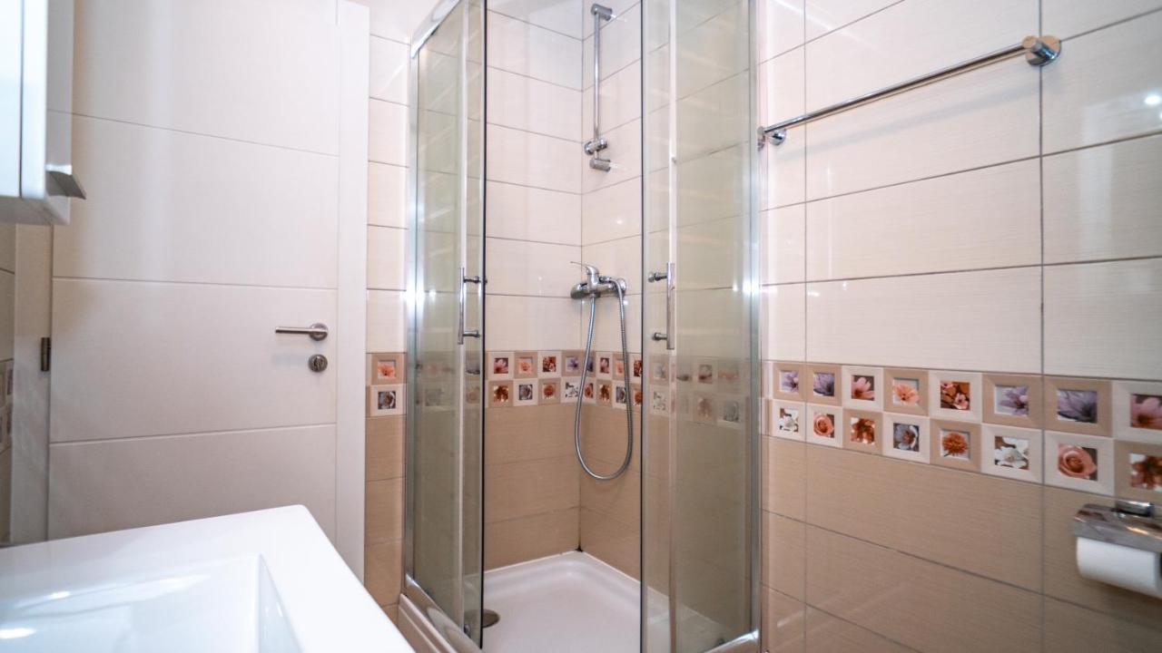 Calma Apartments โตรกีร์ ภายนอก รูปภาพ