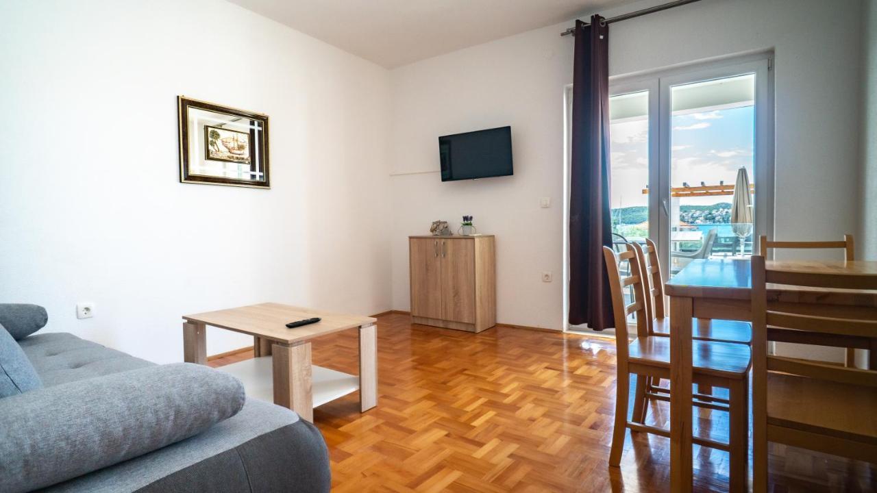 Calma Apartments โตรกีร์ ภายนอก รูปภาพ