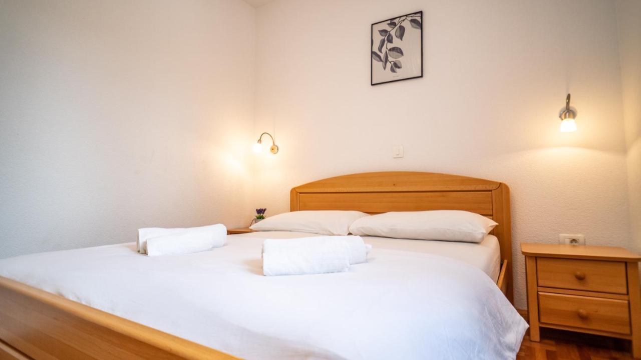 Calma Apartments โตรกีร์ ภายนอก รูปภาพ