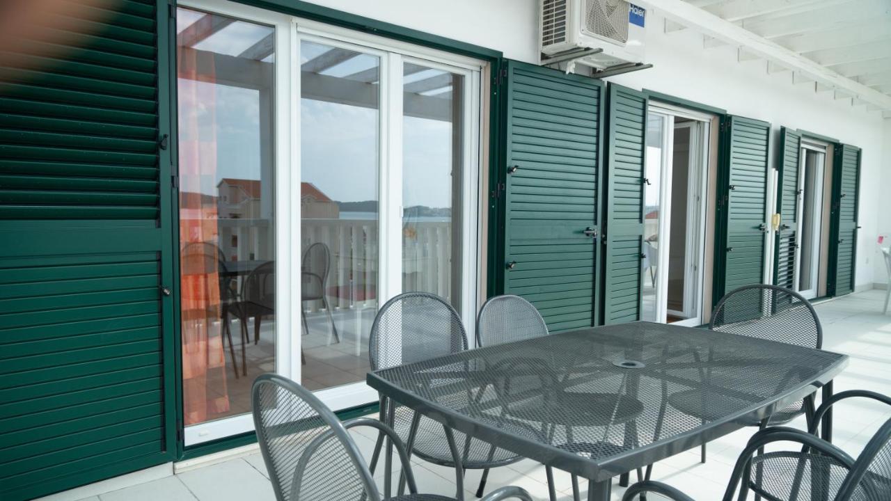 Calma Apartments โตรกีร์ ภายนอก รูปภาพ