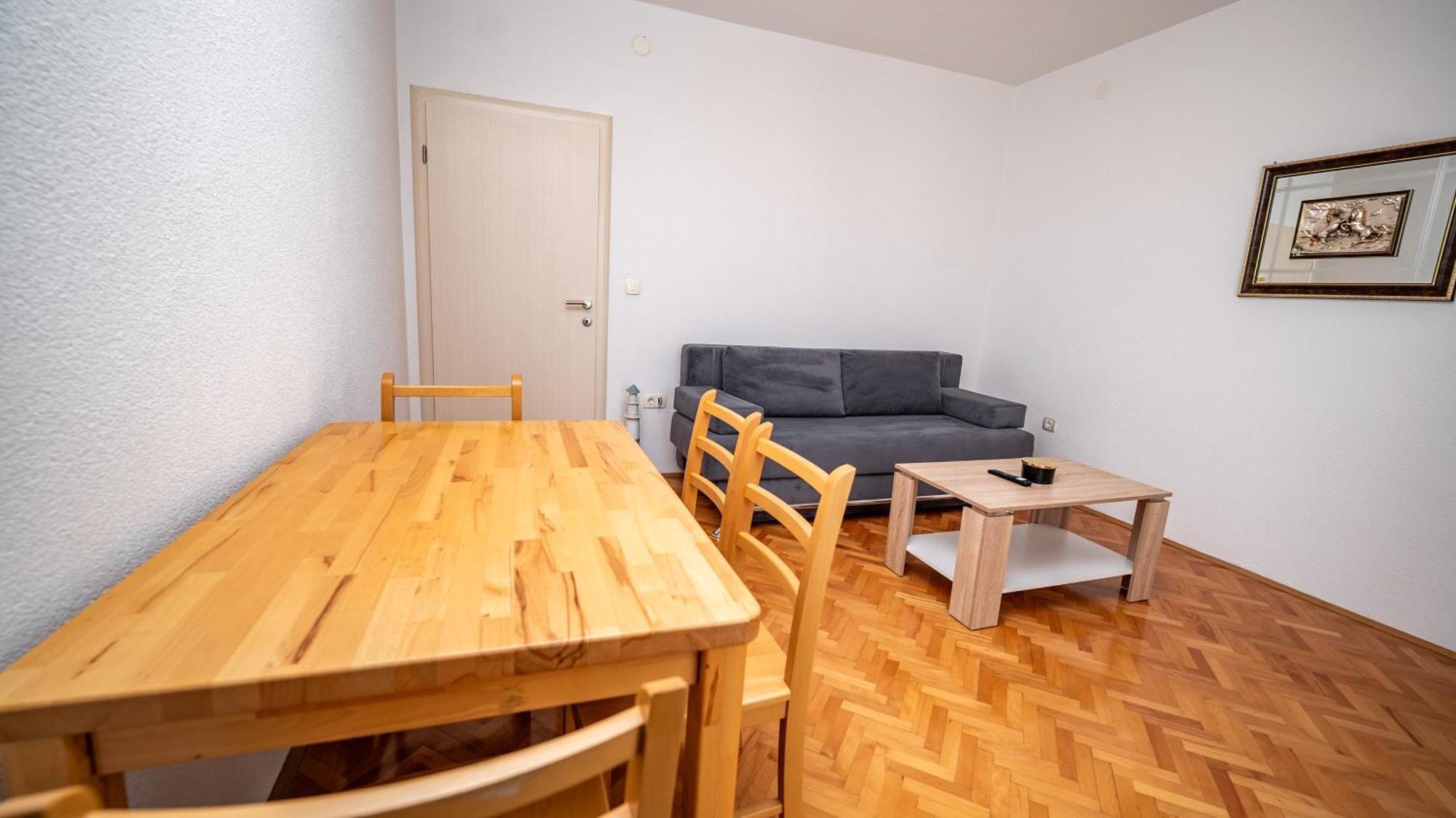 Calma Apartments โตรกีร์ ภายนอก รูปภาพ